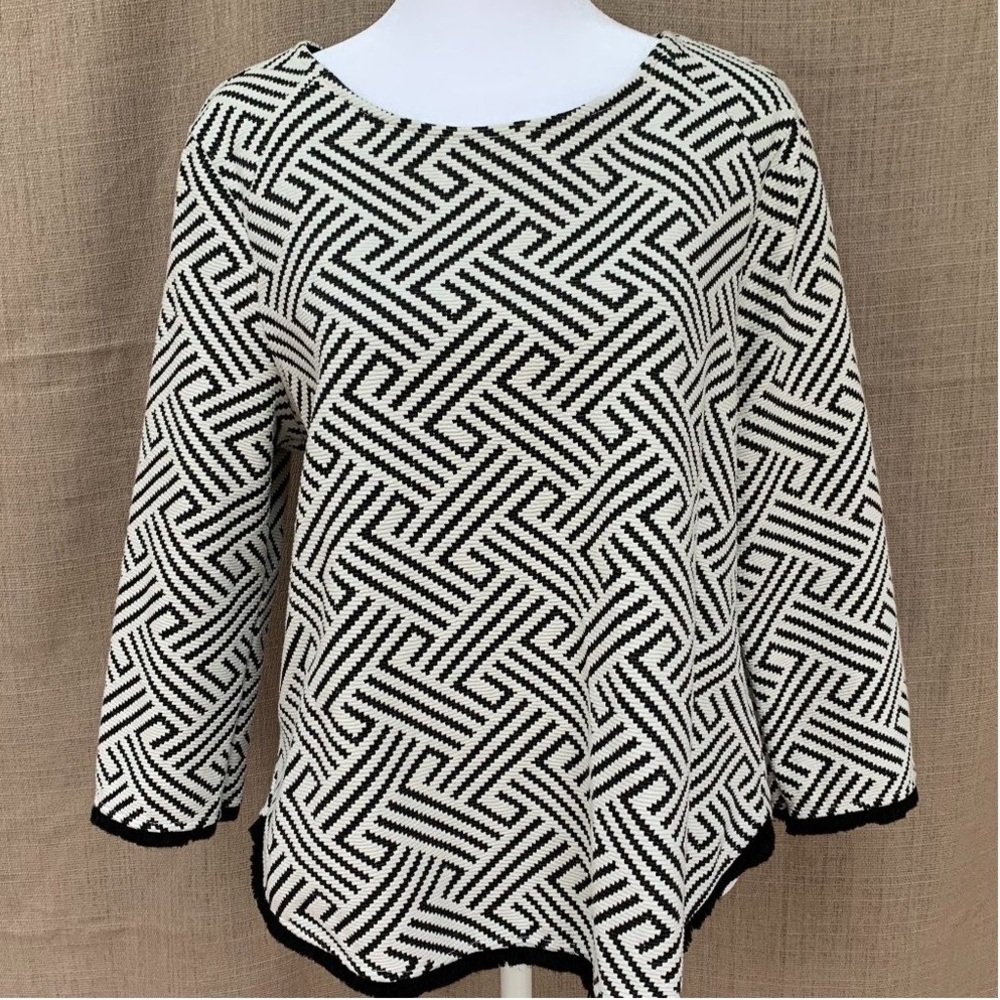 🦋 ANTHROPOLOGIE W5 Knit Fringe Textured Blouse, Size medium